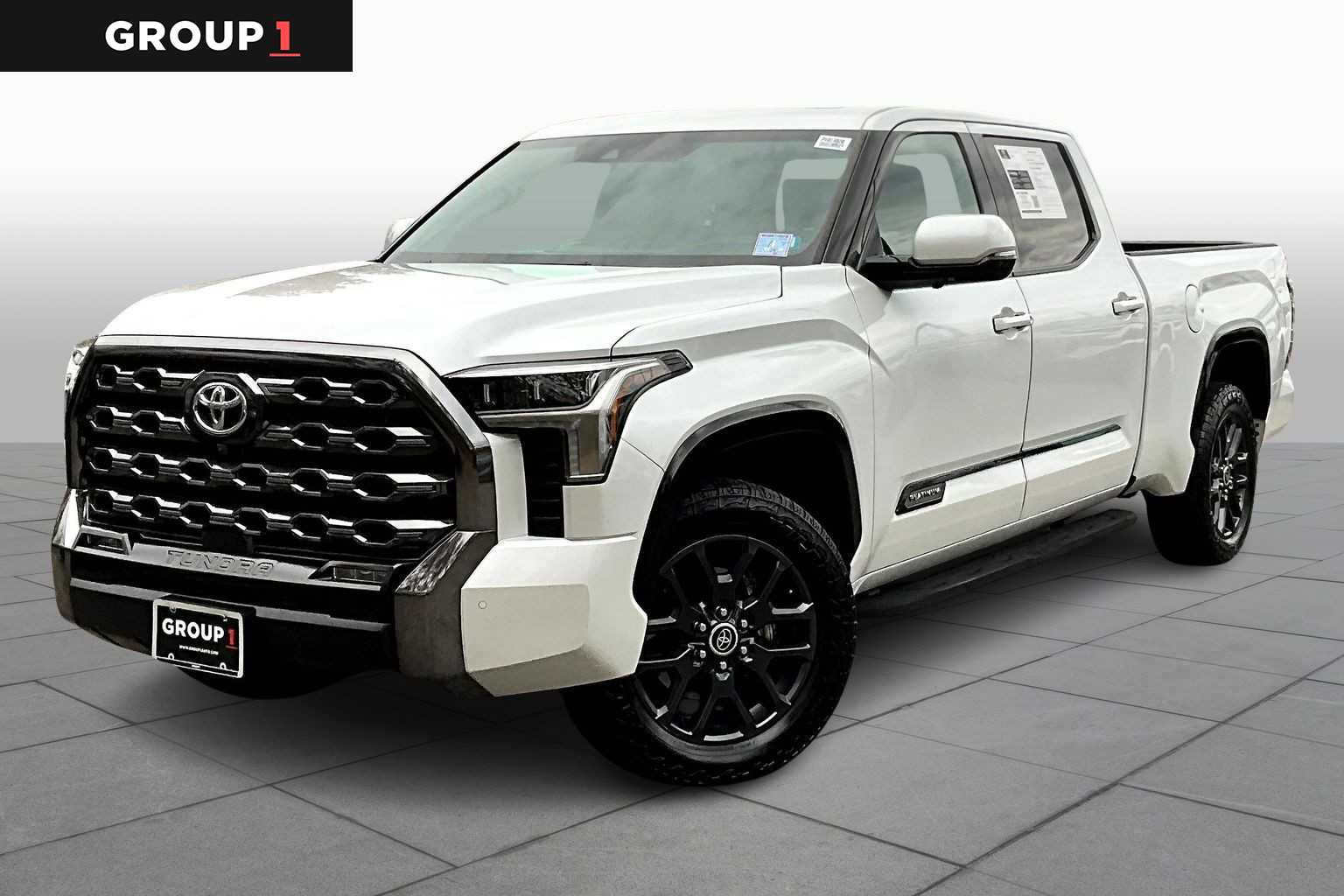 2023 Toyota Tundra Platinum's photo