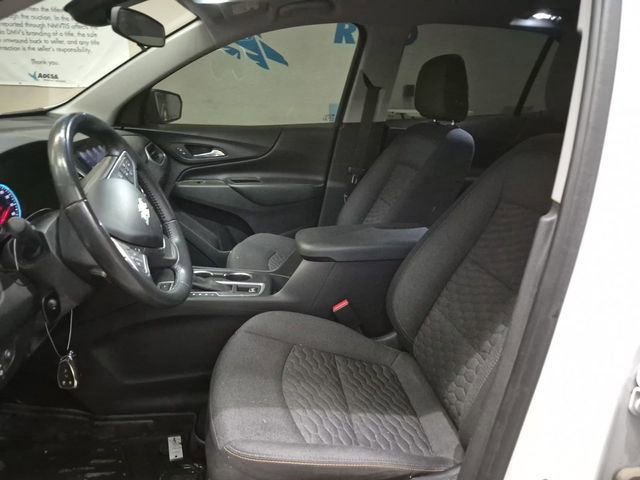 2021 Chevrolet Equinox LT photo 3