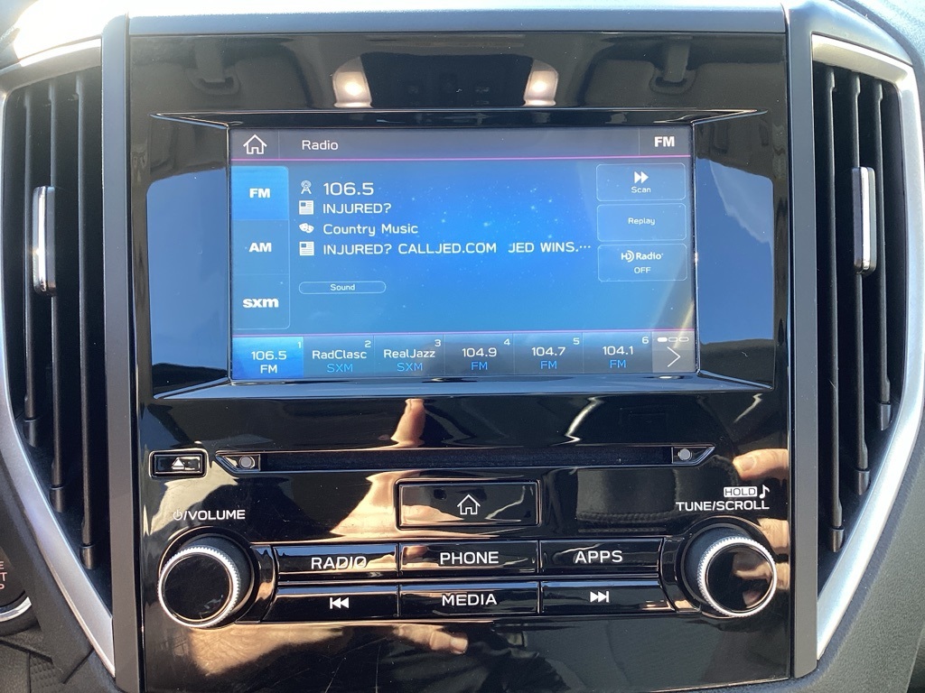 2019 Subaru Forester Premium photo 18