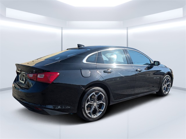 2024 Chevrolet Malibu 1LT photo 3