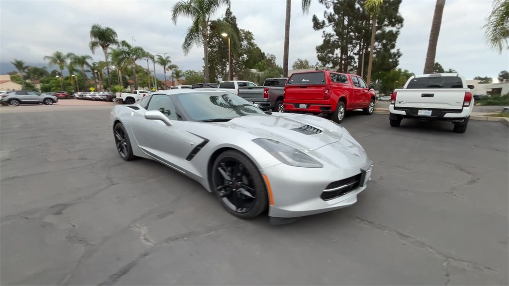 2019 Chevrolet Corvette Stingray 1LT photo 2