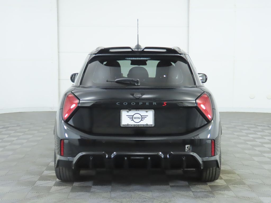 2025 Mini Cooper 4 Door Hardtop S Iconic photo 2