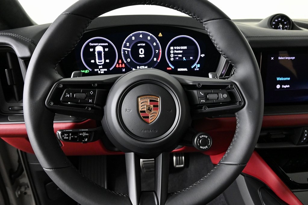 2026 Porsche Cayenne GTS Coupe photo 9