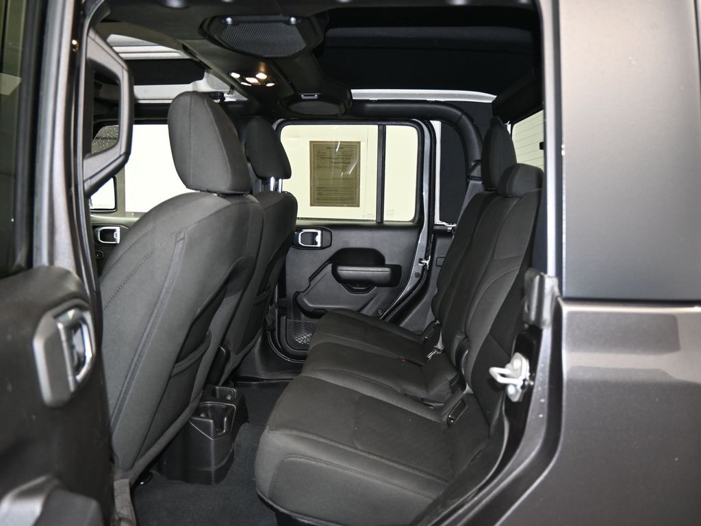 2023 Jeep Gladiator Sport photo 27
