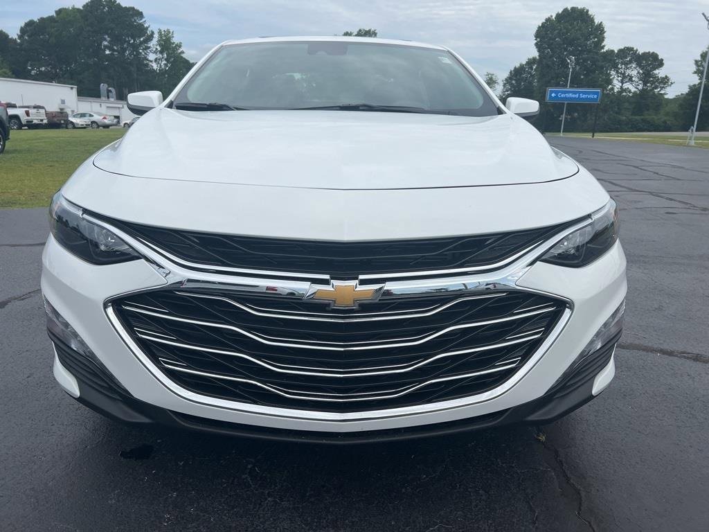 2024 Chevrolet Malibu 1LT photo 4