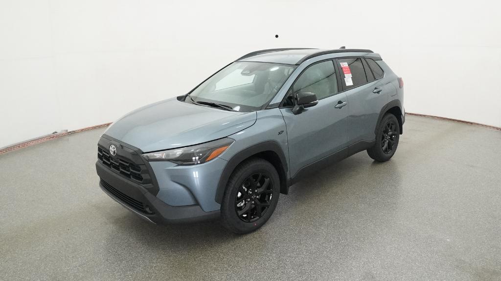 2026 Toyota Corolla Cross LE's photo