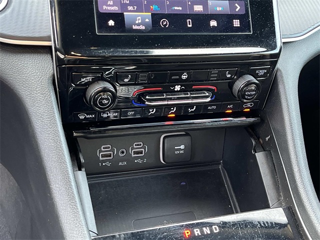 2024 Jeep Grand Cherokee Altitude photo 32