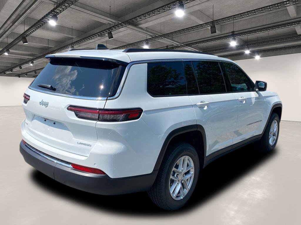 2025 Jeep Grand Cherokee Laredo X photo 4