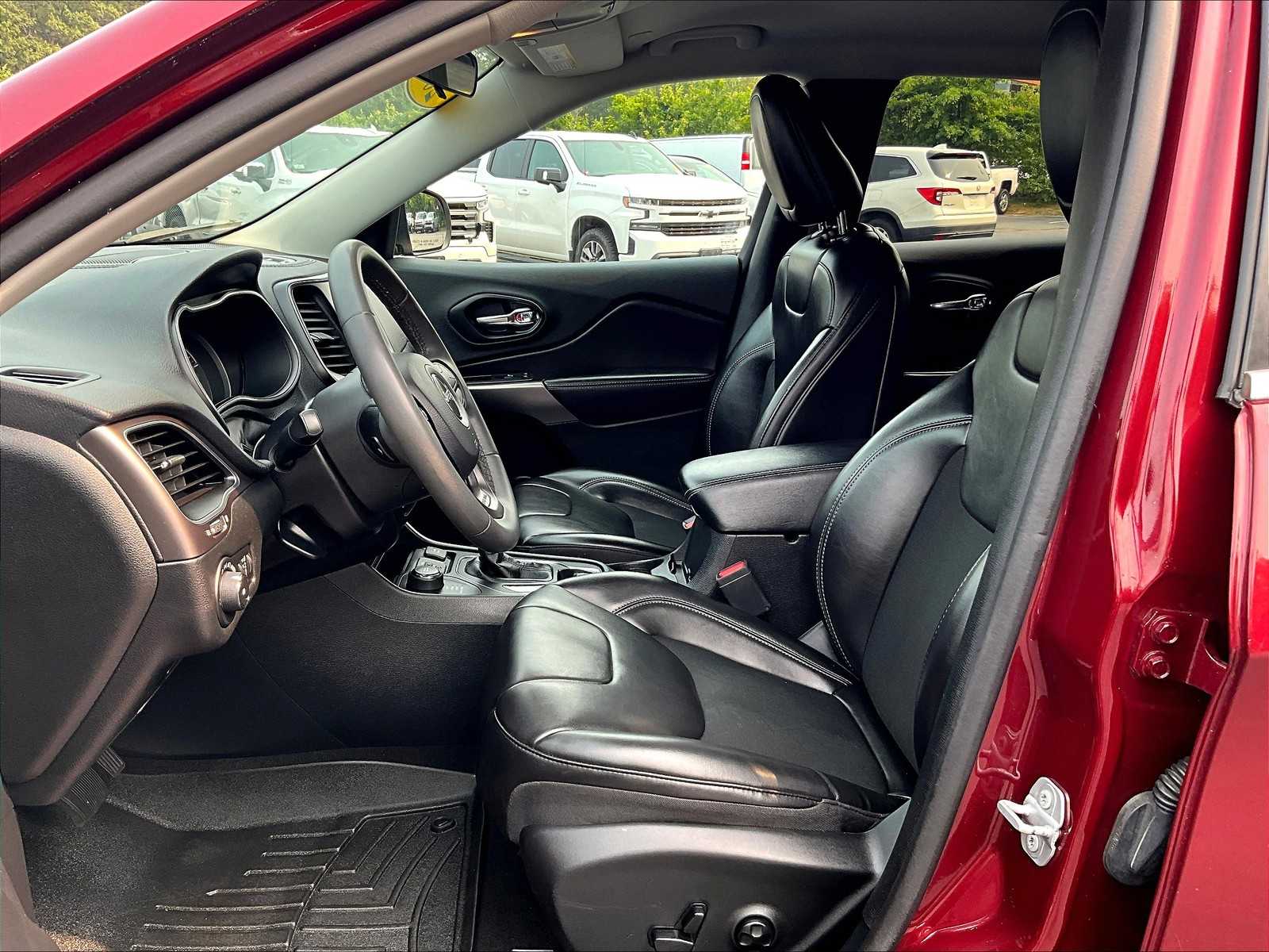2020 Jeep Cherokee Latitude photo 10