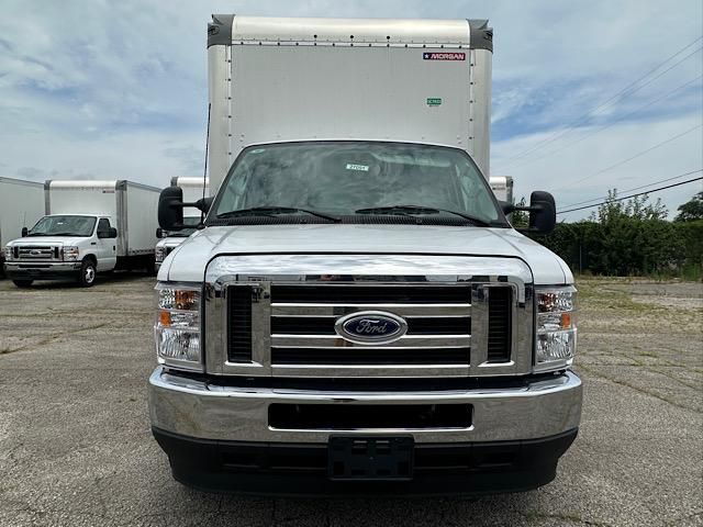 2024 Ford E-450 Cutaway photo 19