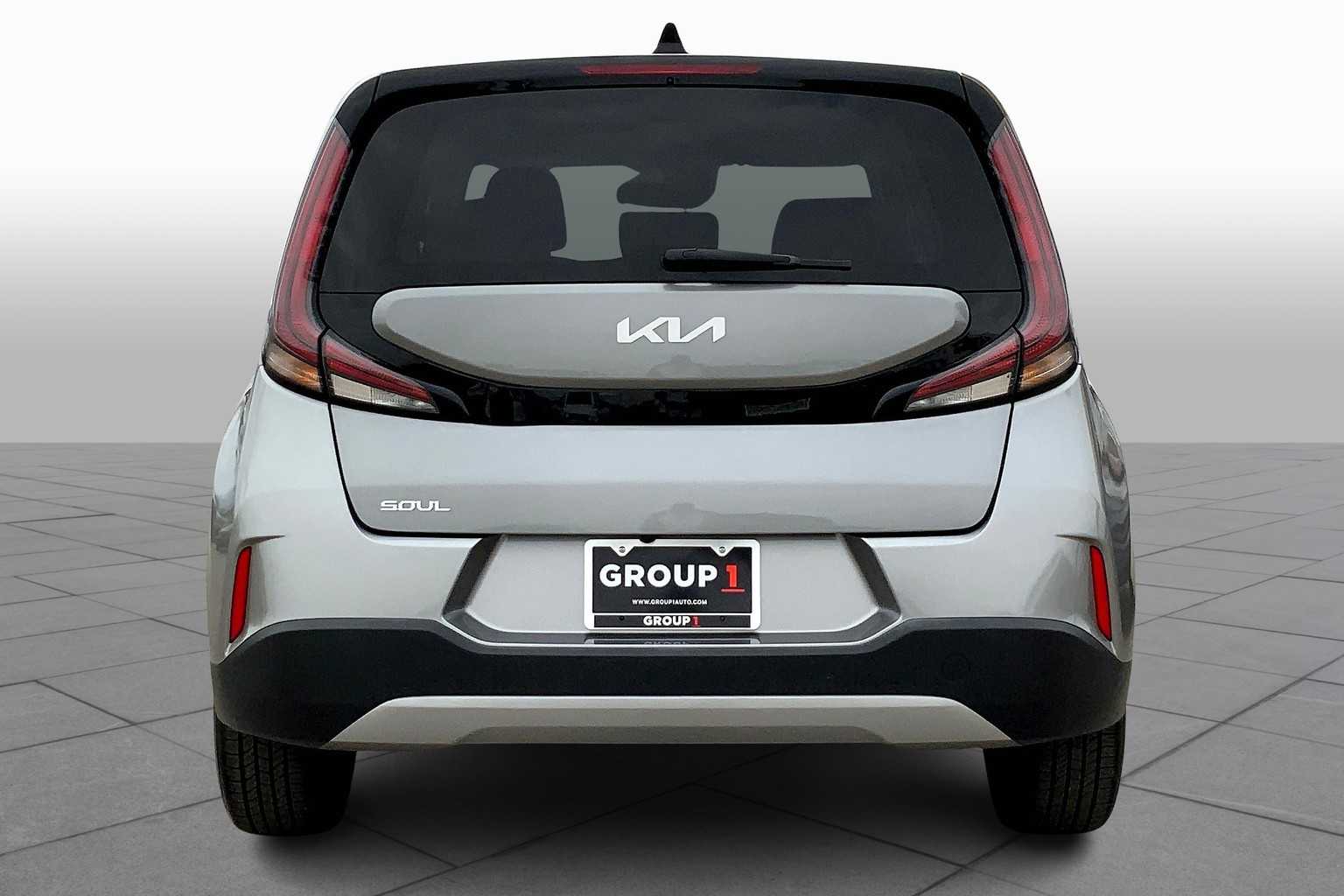 2023 Kia Soul LX photo 4