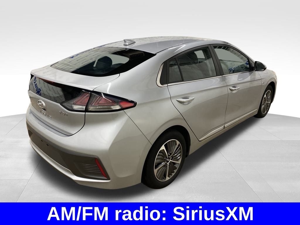 2020 Hyundai Ioniq Plug-In Hybrid SEL photo 4