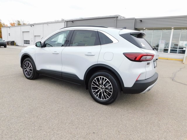 2026 Ford Escape Plug-In Hybrid Base photo 4