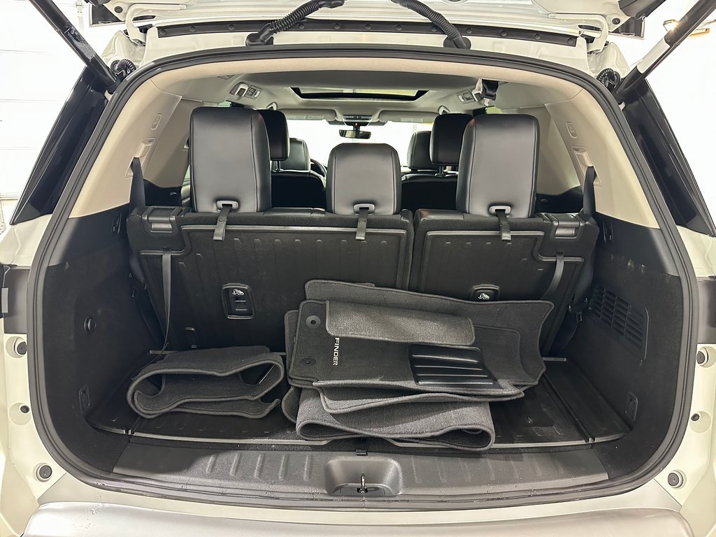 2023 Nissan Pathfinder Platinum photo 33
