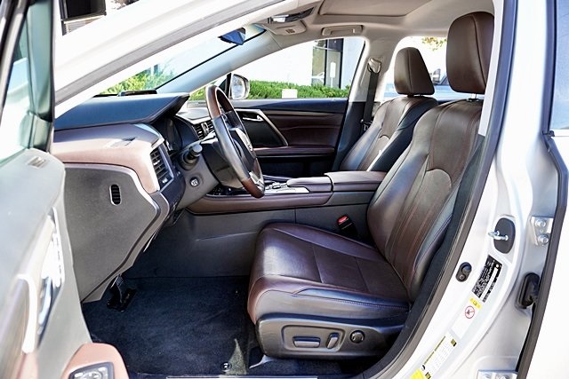 Used 2017 White Lexus 350 image 13