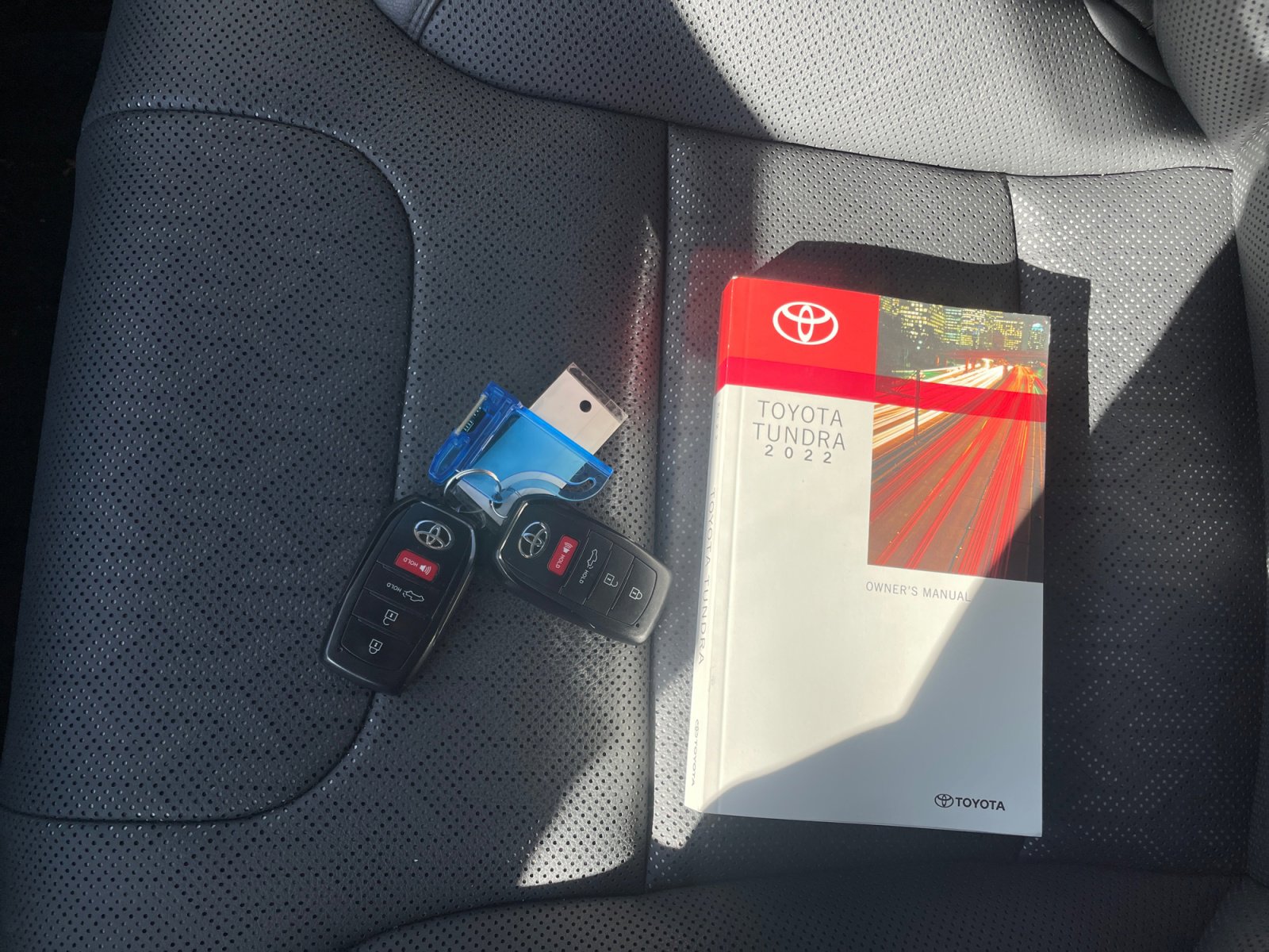 2022 Toyota Tundra SR5 photo 4