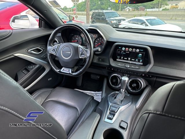 2018 Chevrolet Camaro 2SS photo 13