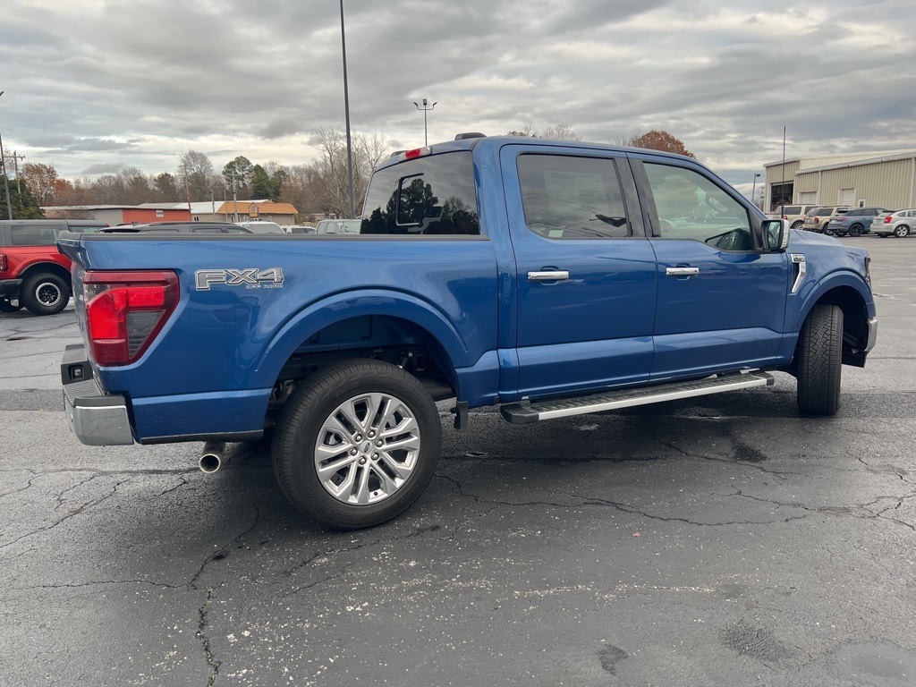 2025 Ford F-150 XLT photo 3
