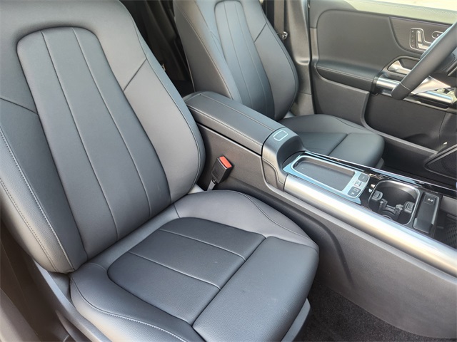 2026 Mercedes Benz GLA 250 4MATIC photo 14