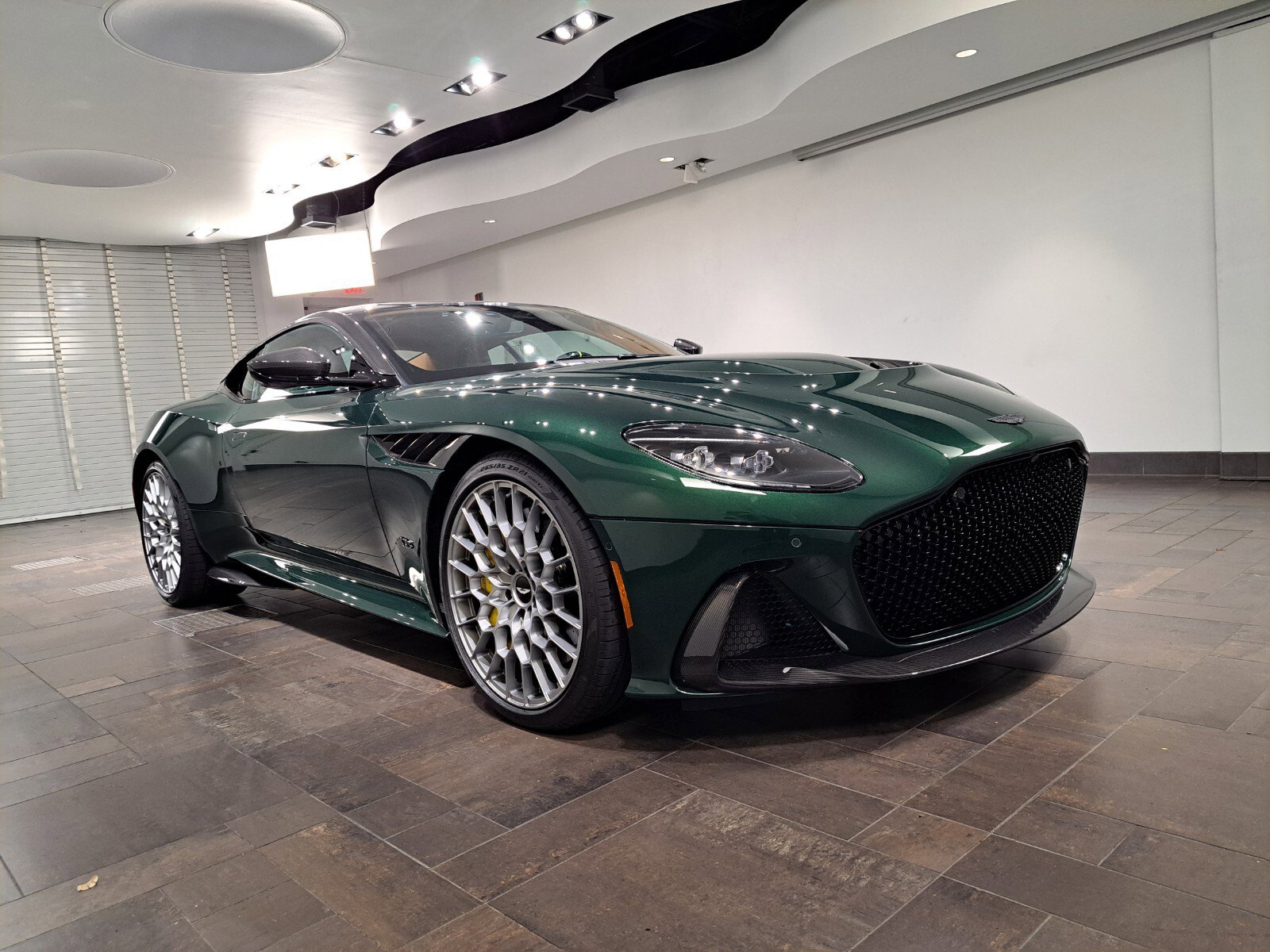Aston Martin Dbs Ultimate Interior