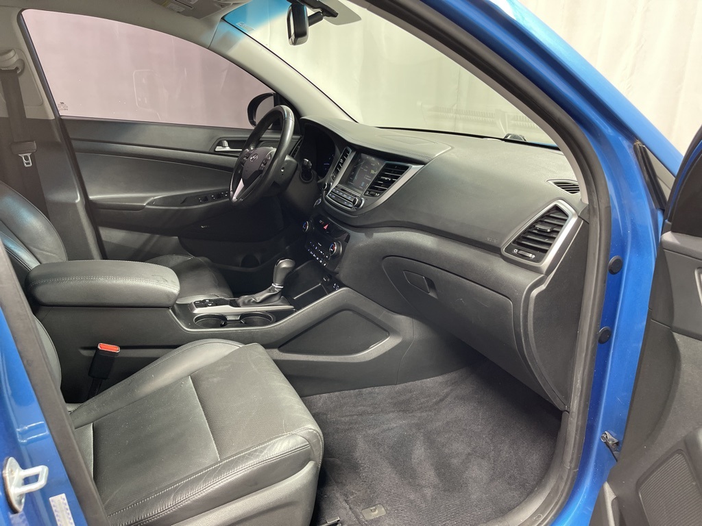 2017 Hyundai Tucson SE Plus photo 25