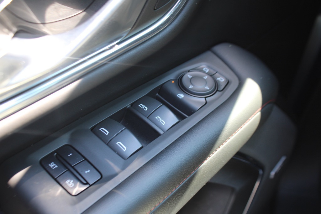 2023 Chevrolet Tahoe RST photo 12