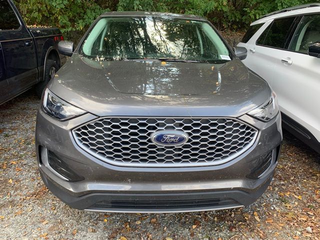 2024 Ford Edge SEL photo 3