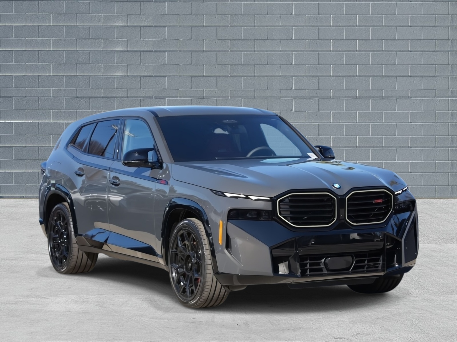 2026 BMW XM Base's photo