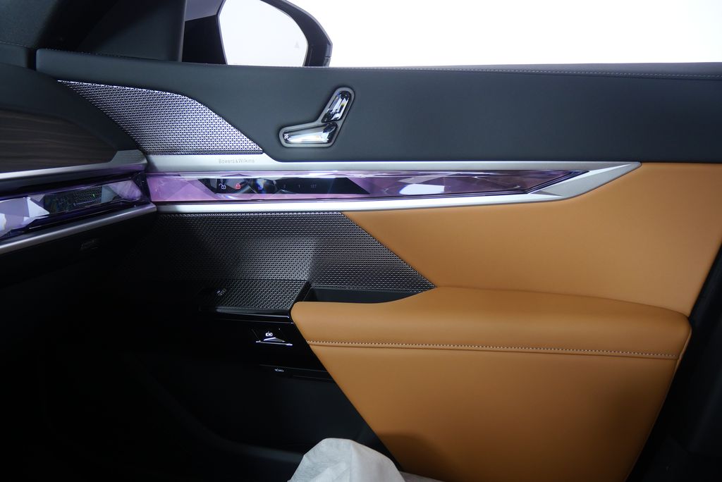 2025 Bmw 740i photo 25