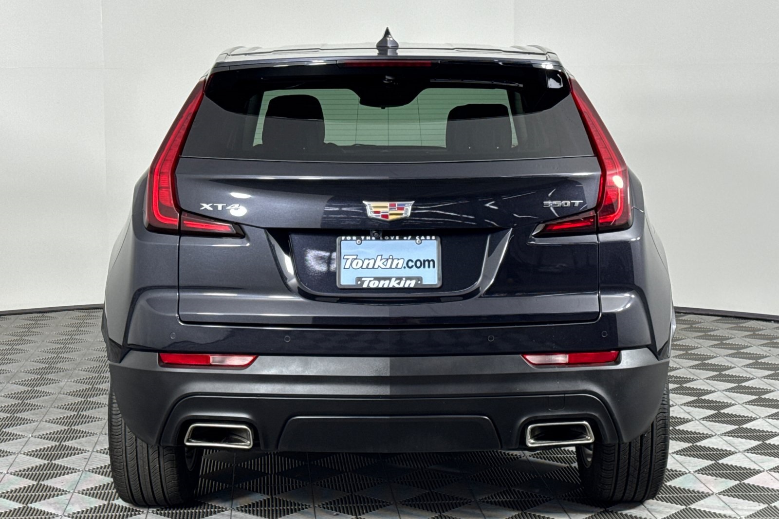 2023 Cadillac XT4 Luxury photo 4