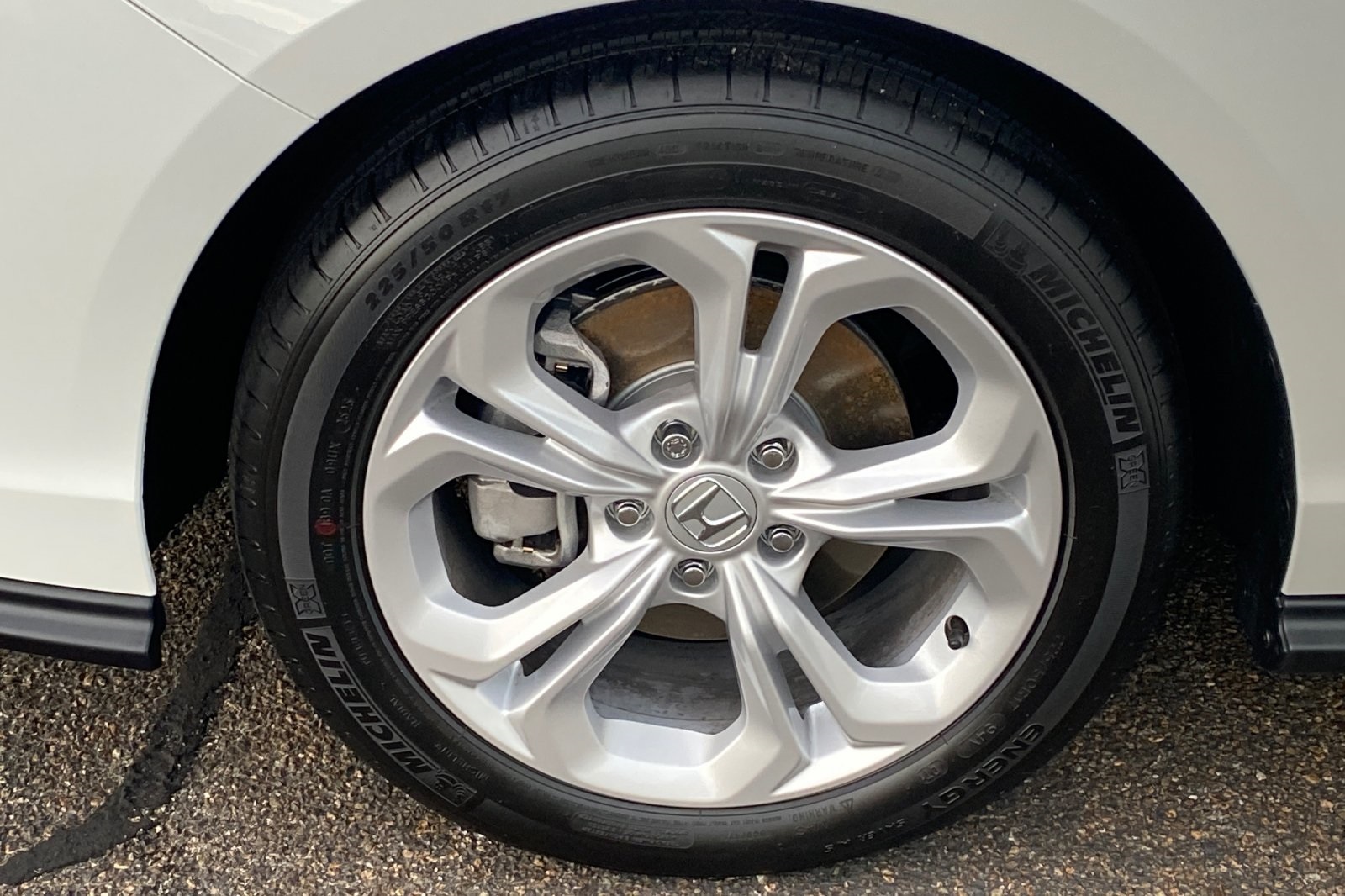 2025 Honda Accord LX photo 30