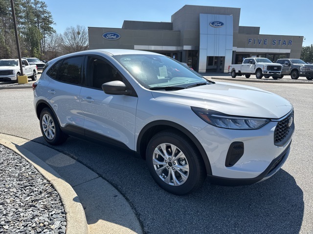 2025 Ford Escape Active photo 2