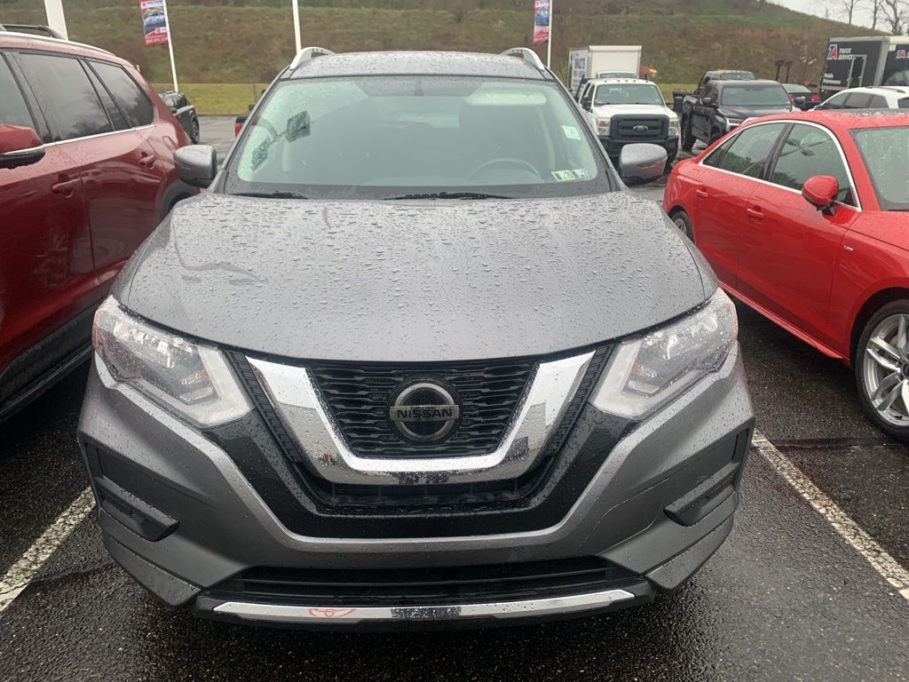 2018 Nissan Rogue SV photo 4