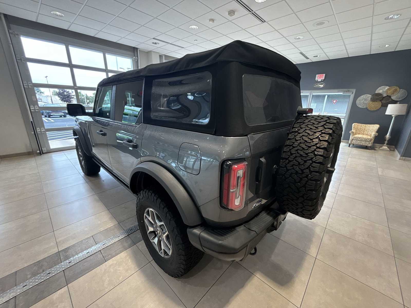 2022 Ford Bronco Badlands photo 5