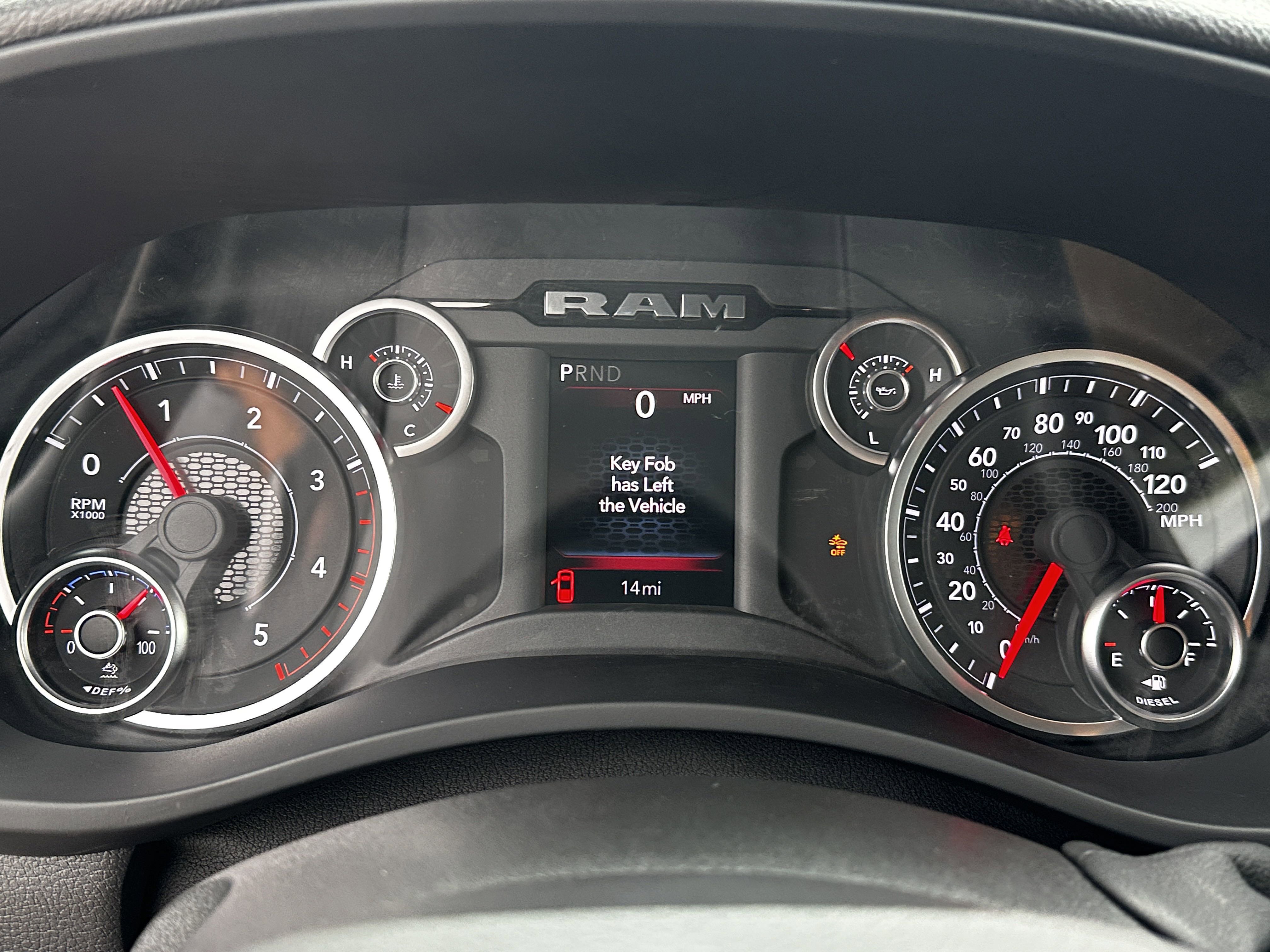 2025 Ram 2500 Tradesman photo 4