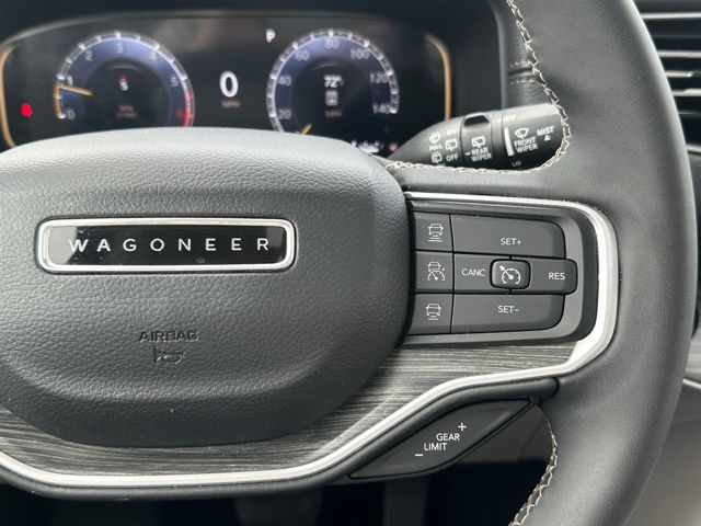 2024 Jeep Wagoneer L Series III photo 21