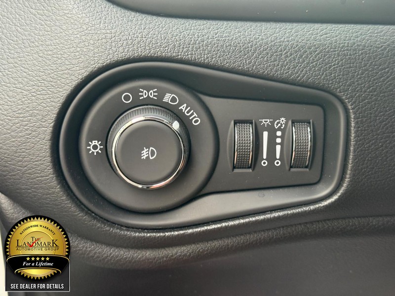 2019 Jeep Renegade Latitude photo 16