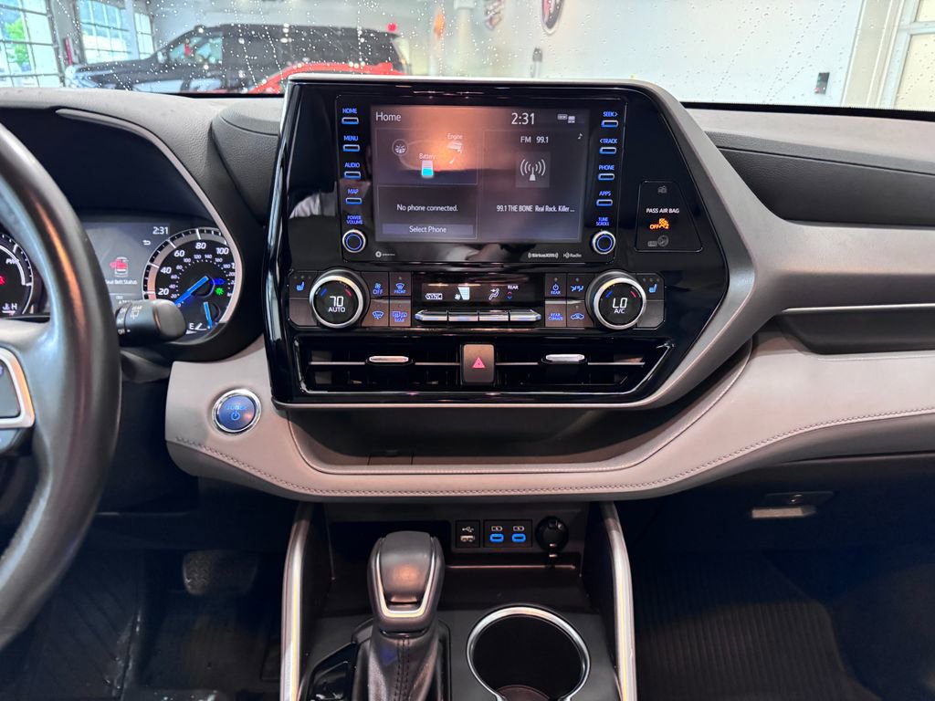 2022 Toyota Highlander Hybrid XLE photo 14