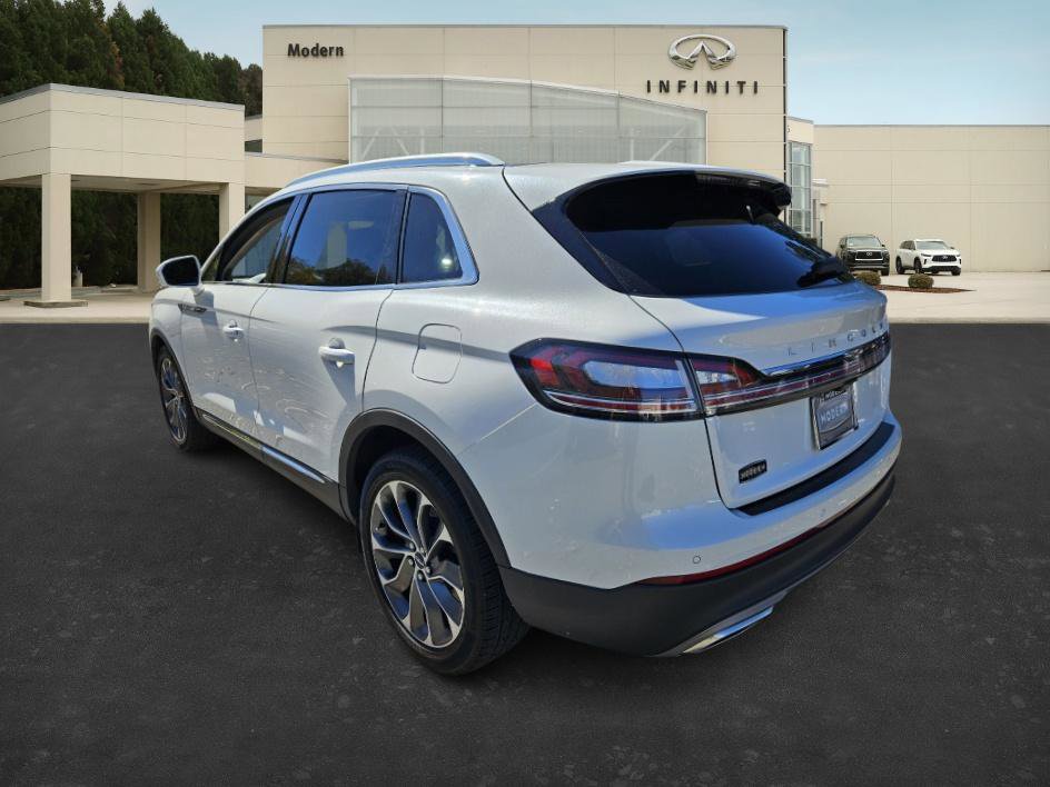 2022 Lincoln Nautilus Reserve photo 4