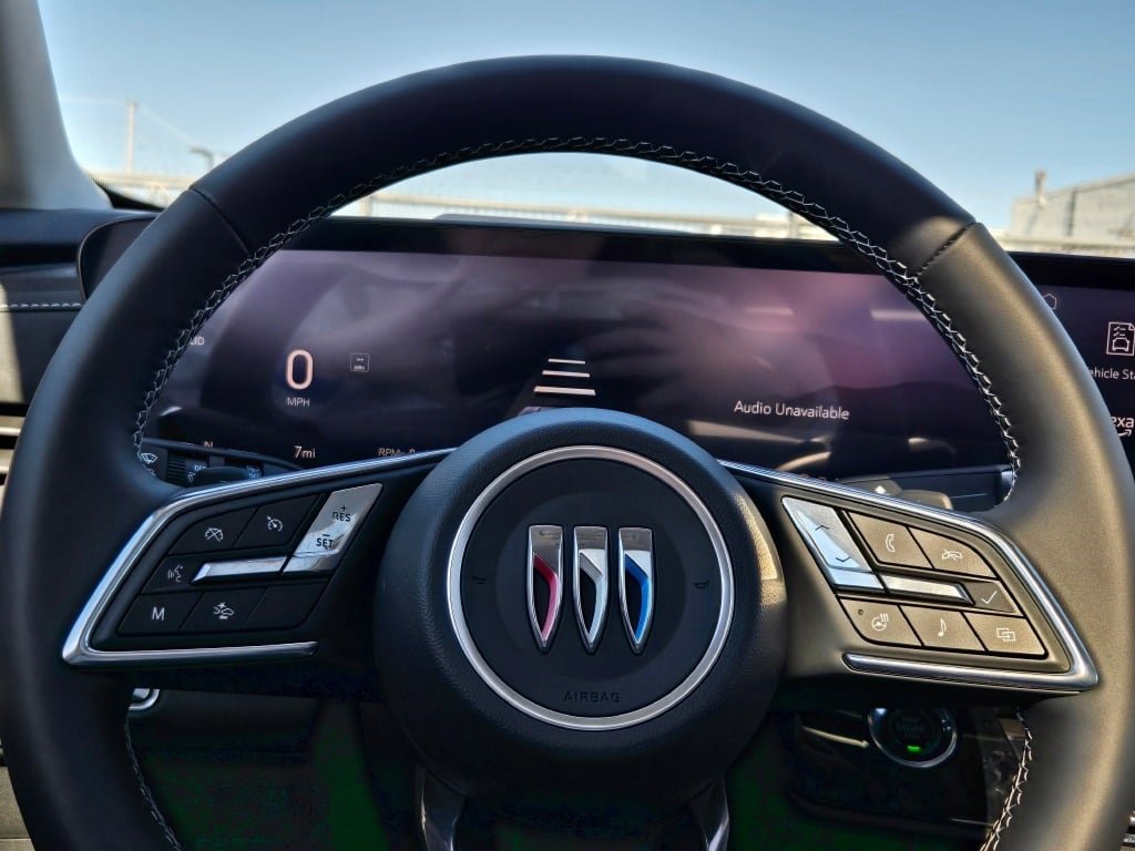 2025 Buick Envision Sport Touring photo 30