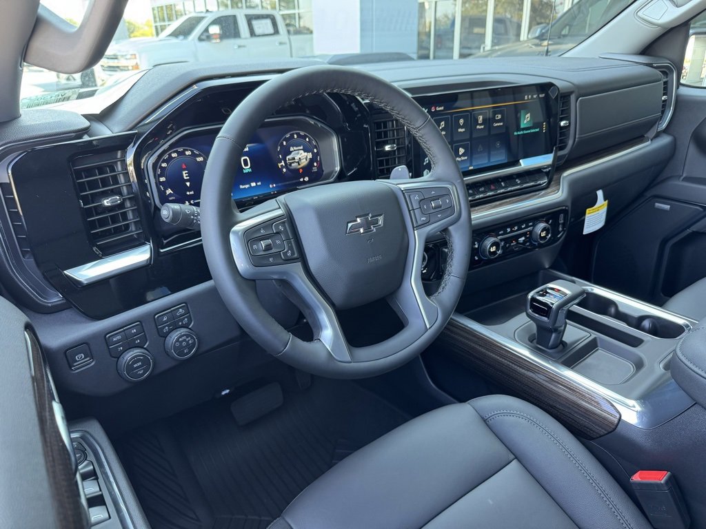 2026 Chevrolet Silverado 1500 LT photo 3