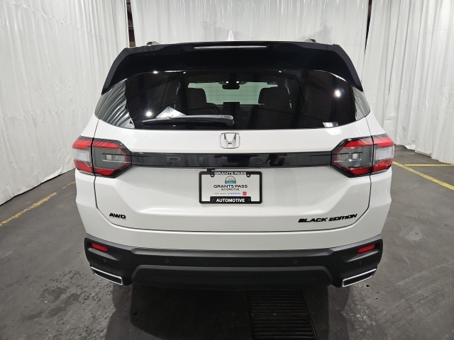 2025 Honda Pilot Black Edition photo 3