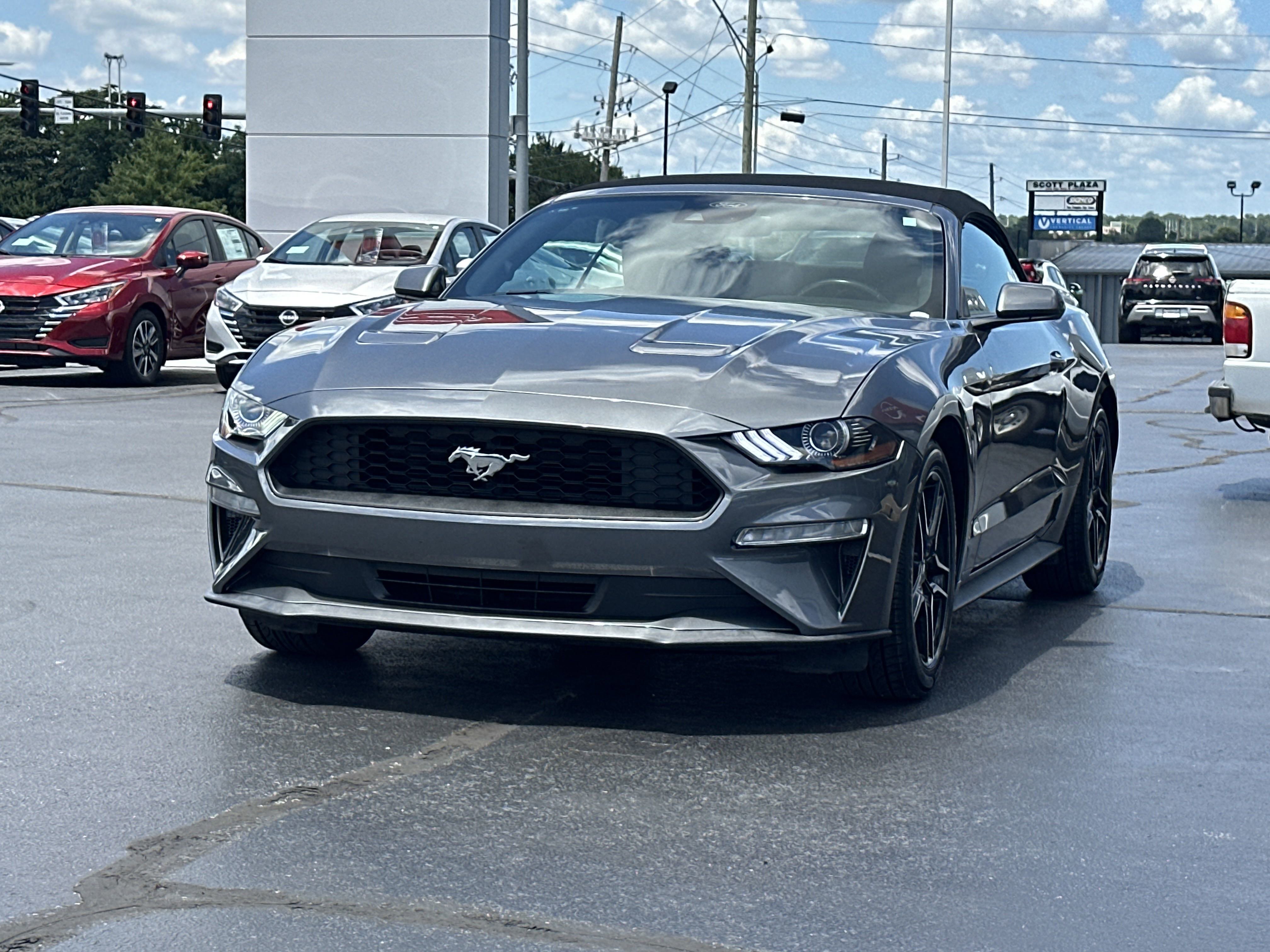 2023 Ford Mustang EcoBoost photo 3