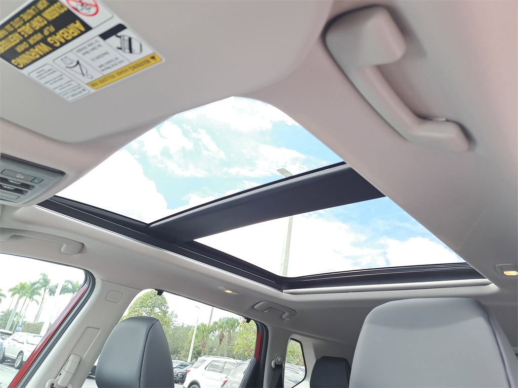 2026 Nissan Rogue SV photo 21