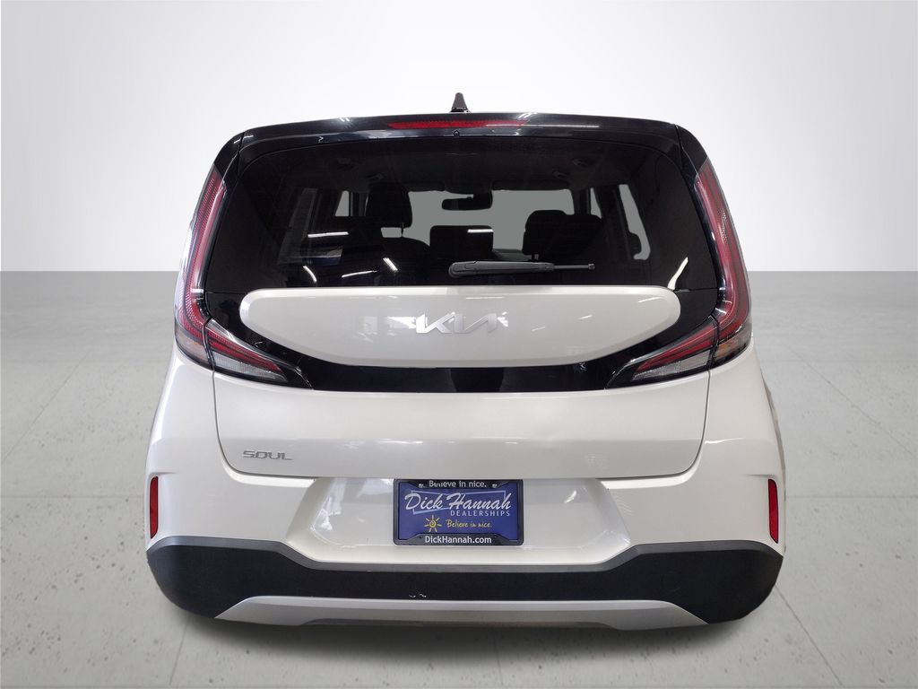 2023 Kia Soul LX photo 12