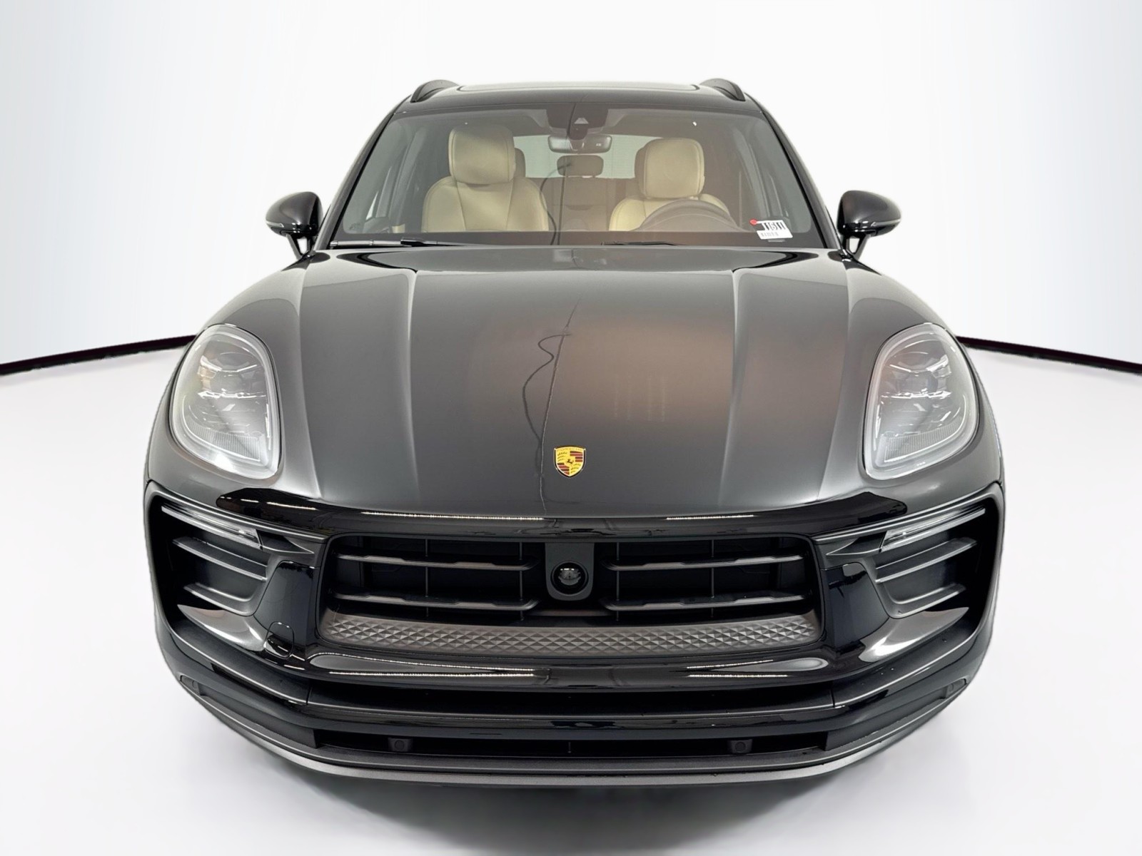 2025 Porsche Macan T photo 6