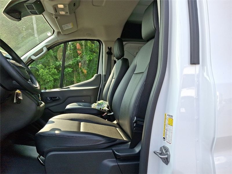 2025 Ford Transit Cargo Van photo 5