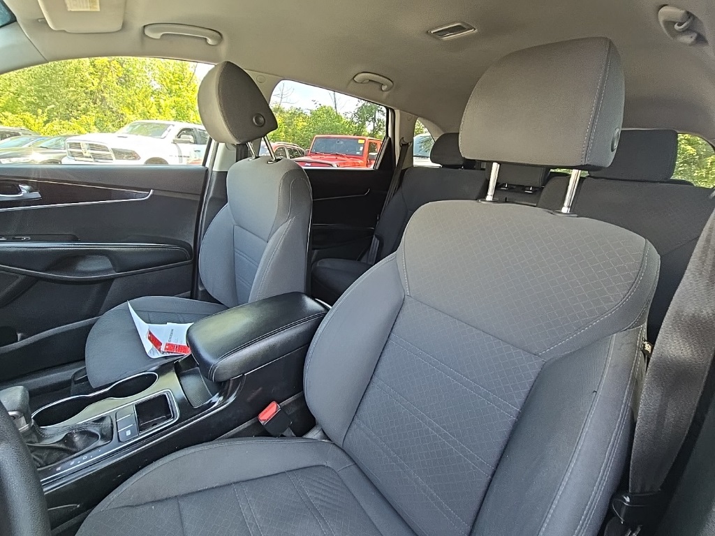 2019 Kia Sorento L photo 13