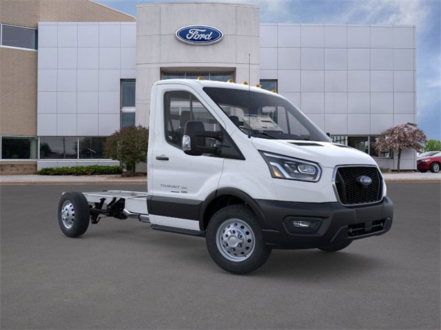 2025 Ford Transit photo 3
