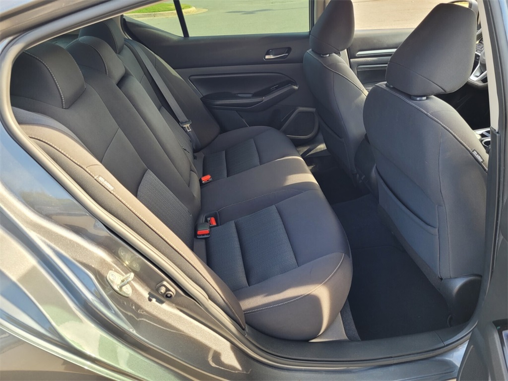 2021 Nissan Altima 2.5 SV photo 11